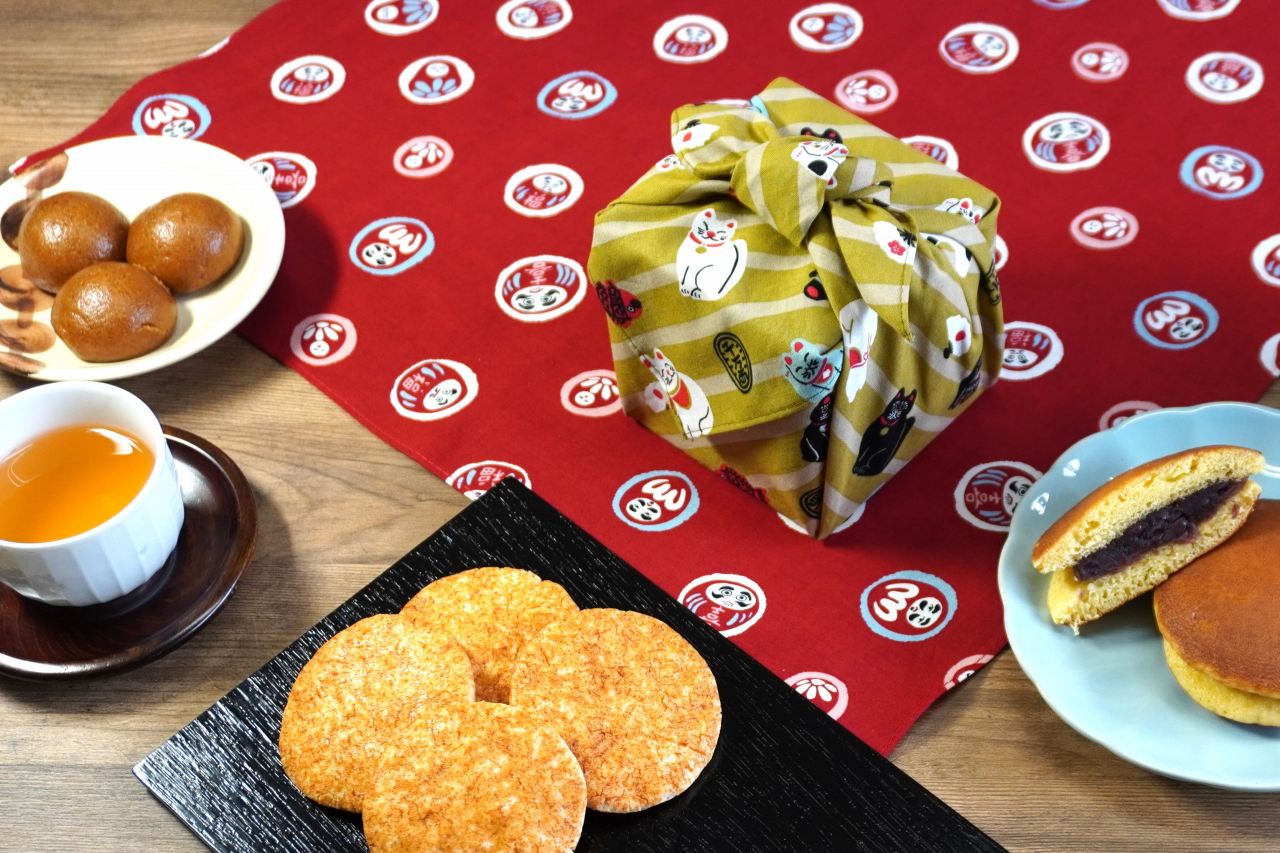 青嵐　だるま・招き猫　ラッピングイメージ